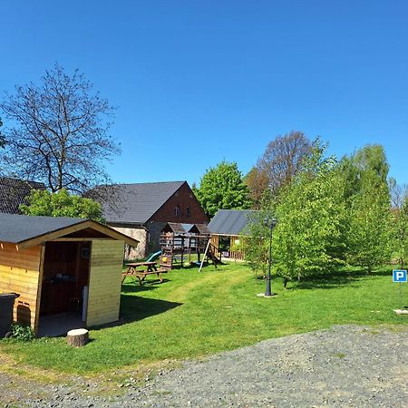 Camping, Zabierz Wlasny Namiot Kameralne Pole Namiotowe Z Basenem Kinem Plenerowym Miejscem Na Ognisko I Placem Zabaw Zywe Zwierzeta Agroturystyka Giebultow  외부 사진