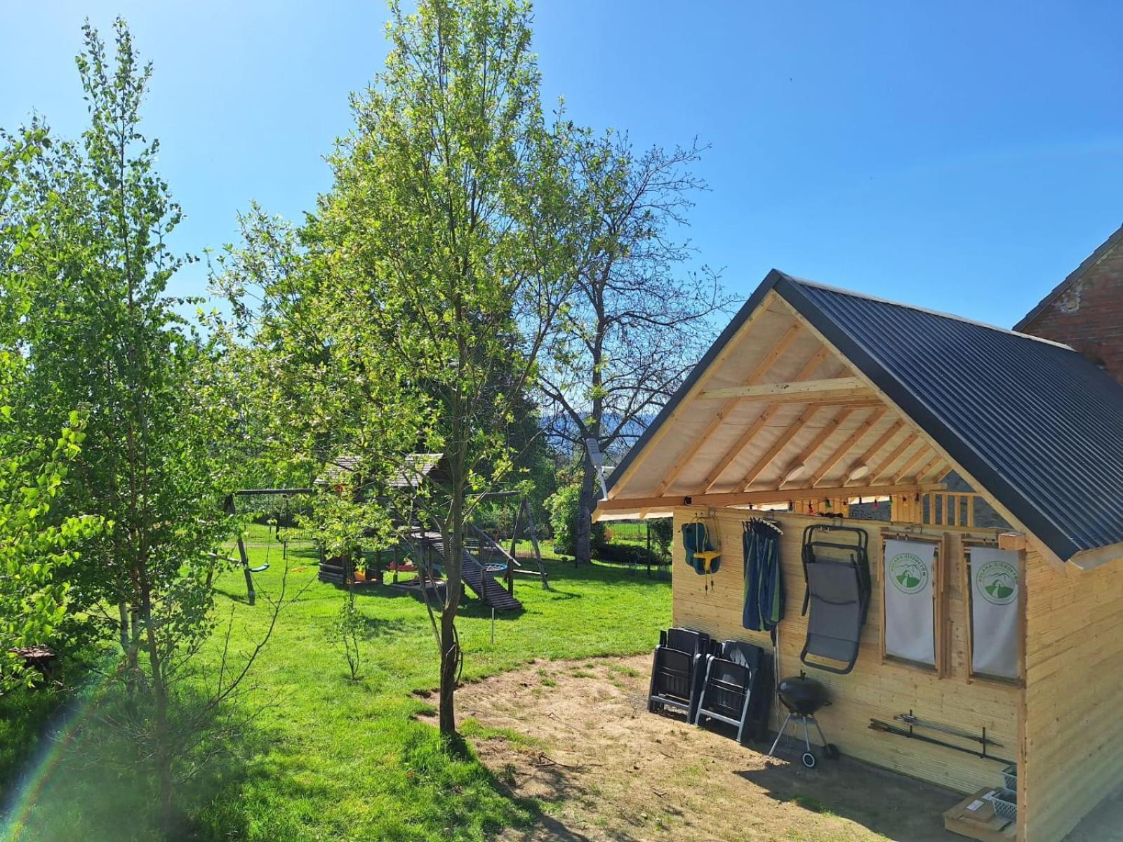 Camping, Zabierz Wlasny Namiot Kameralne Pole Namiotowe Z Basenem Kinem Plenerowym Miejscem Na Ognisko I Placem Zabaw Zywe Zwierzeta Agroturystyka Giebultow  외부 사진